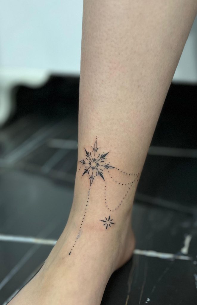 Ayak bilegi yildiz dovmesi Nicomediate Tattoo Kocaeli